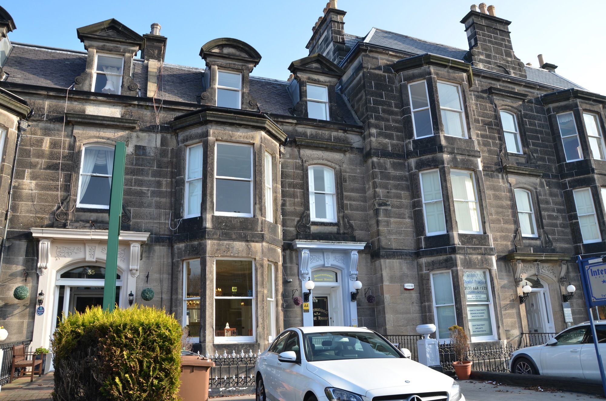 Edinburgh37 Hotel Exterior photo