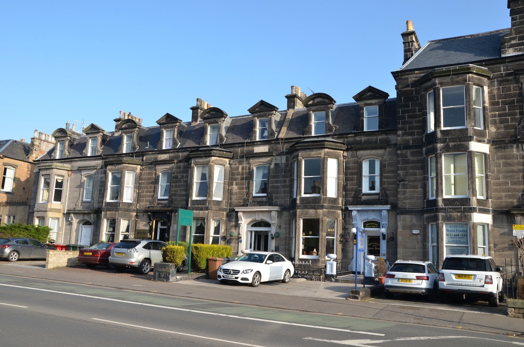 Edinburgh37 Hotel Exterior photo